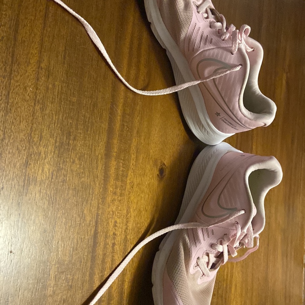 Nike Sneakers - Picture 2 of 4